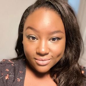 Meet your Posher, Bri